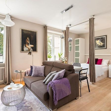 Rent Like Home - Nowy Swiat 47A ワルシャワ エクステリア 写真